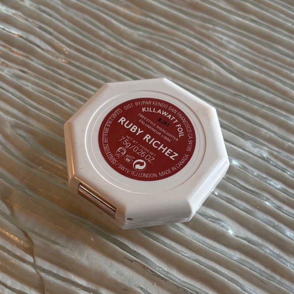 Fenty Ruby Richez - Picture 2 of 2